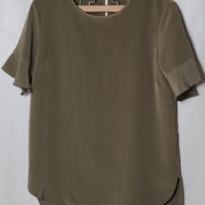 New look lady's short sleeve polyester top with frill arm design, size 10