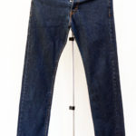 H&M/plain blue jeans ,2 back pocket, buttons for zip, size 31/32
