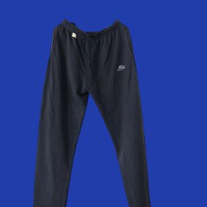 Fruit of the Loom / Men's plain black joggers, size 32
