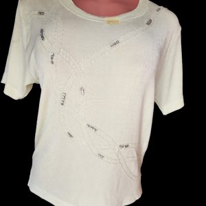 Denim Co / ladies off-white designed top size 10