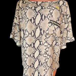 Pull & Bear / female top size 8