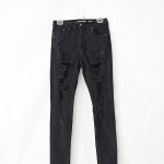 Men's Black ripped jeans, size 32